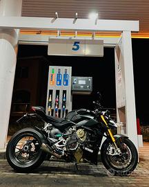 Ducati streetfighter V4S