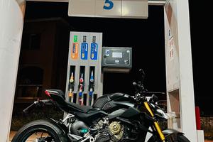 Ducati streetfighter V4S