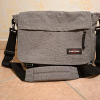 EASTPAK DELEGATE Borsa 20 litri