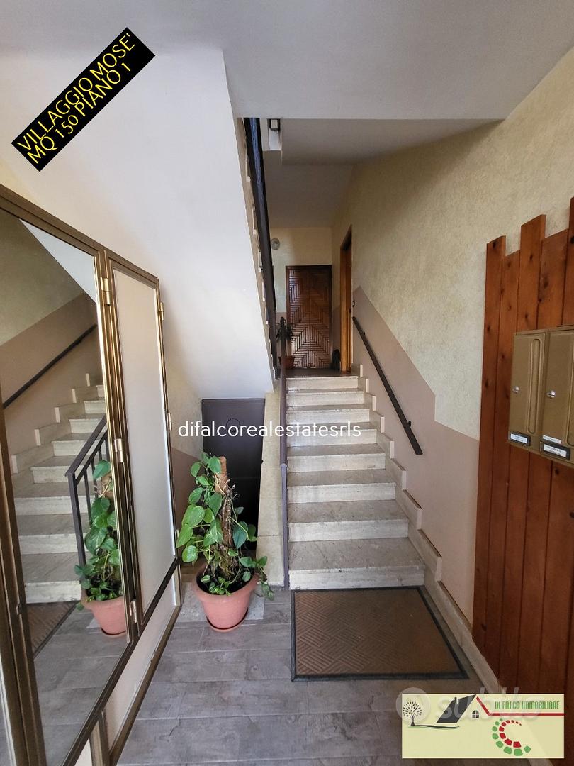 Villaggio Mose' - mq 150 doppia esposizione 7 vani - Vista 2