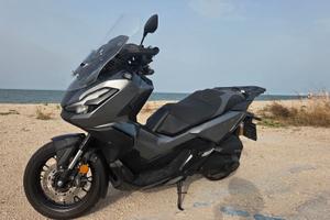 Honda adv 350 anno 2026