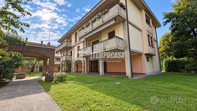 APPARTAMENTO CON DUE CAMERE DUE BAGNI DUE TERRAZZI