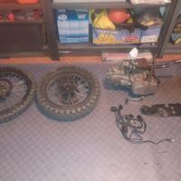 smembro/ricambi  pit bike scorpion 125