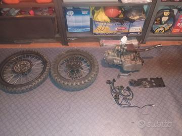 smembro/ricambi  pit bike scorpion 125