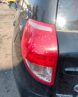 TOYOTA RAV 4 2010 STOP POSTERIORE SX/DX