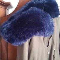 Parka con interno ecopelliccia blu cobalto