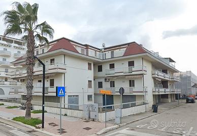 Fronte mare appena ristrutturato