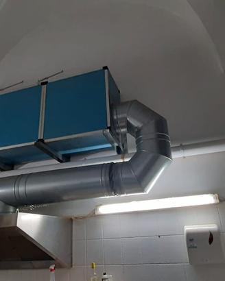 CAPPA DI ASPIRAZIONE A CARBONI ATTIVI