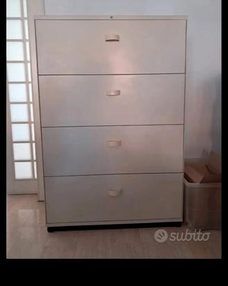 Organizer per ufficio a 4 ripiani di colore bianco