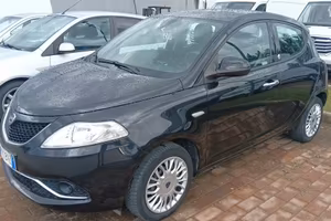 LANCIA Ypsilon 1.2 69 CV 5 porte GPL Ecochic Gol