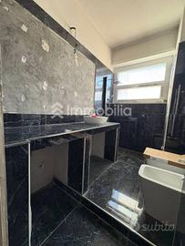Appartamento di 150 m² con più di 5 locali a Torin