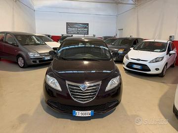 Lancia Ypsilon 1.2 69 CV 5 porte S&S Platinum
