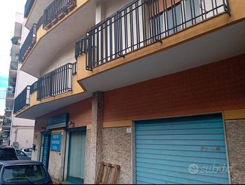 Pressi centro storico posizione angolare 6 entrate