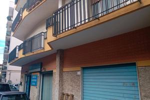 Pressi centro storico posizione angolare 6 entrate