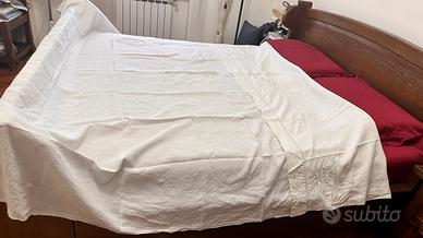 Lenzuola di Lino ricamato