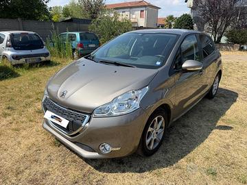 Peugeot 208 5 porte Active