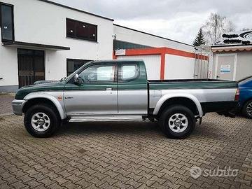 mitsubishi L200 autocarro 4x4 