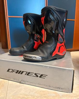Stivali Dainese TORQUE 3 OUT nero rosso fluo TG.42