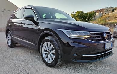 Volkswagen Tiguan 2.0 TDI 150 CV SCR DSG Elegance