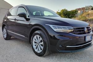 Volkswagen Tiguan 2.0 TDI 150 CV SCR DSG Elegance