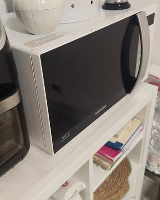 Microonde Samsung.