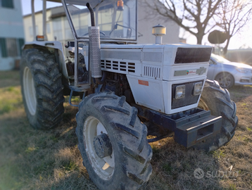 Trattore agricolo Lamborghini 904
