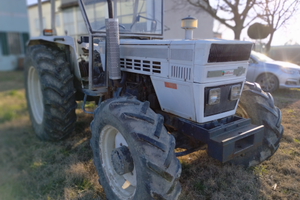 Trattore agricolo Lamborghini 904