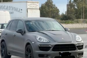 Porsche Cayenne allestimento hamann