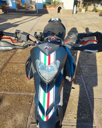Ducati Hypermotard 796