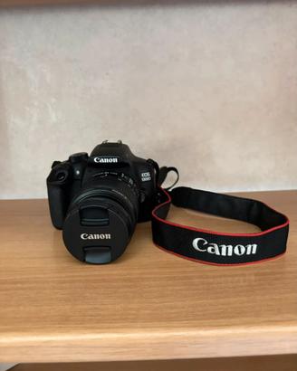 Canon EOS 1300D + 18-55mm + Borsa (Pari al Nuovo)