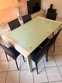 Tavolo Moderno Allungabile in Vetro
