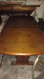 Tavolo allungabile, meraviglioso di noce