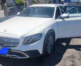 ALL TERRAIN classe E 220 4 matic bianca