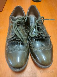 scarpe da donna stringate