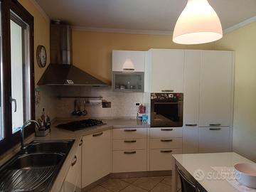 CUCINA MARCA STOSA BIANCA SEMINUOVA