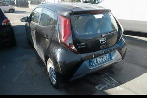 Toyota Aygo Connect 1.0 VVT-i 72CV 5 porte x-busin