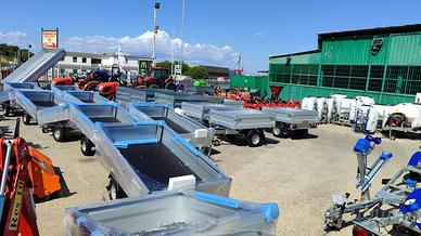 Rimorchi auto pronta consegna