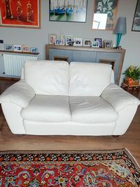 Divano in pelle a due 
