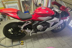 MV Agusta F3 675 (2012) - Soli 7.688 km 