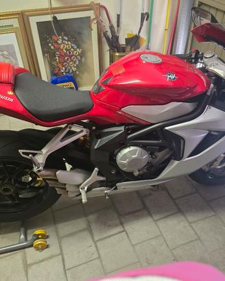 MV Agusta F3 675 (2012) - Soli 7.688 km 
