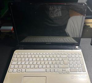 VAIO sve151j11m