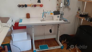Macchina per cucire industriale Jack A 2