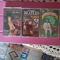 tre musicassette (Beatles, colonne sonore ecc)