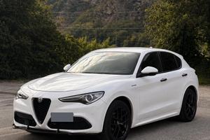 Romeo Stelvio Veloce 2.2 Diesel Q4 AT8 – 210 PS
