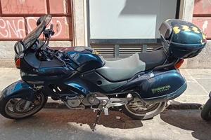 HONDA DEAUVILLE 650