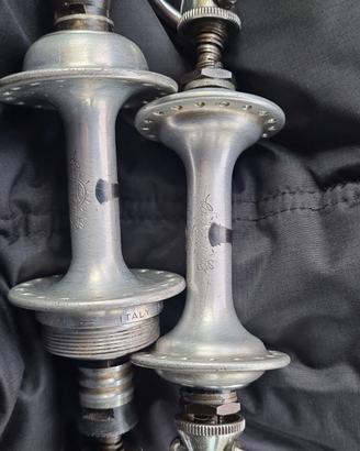 campagnolo mozzi 
