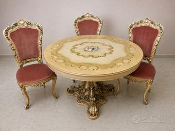 Tavolo da pranzo con 4 sedie