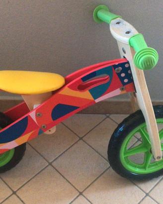 Bici senza pedali in legno