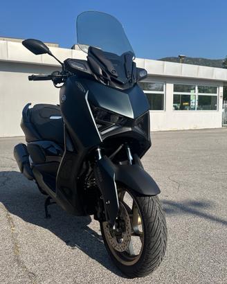 X MAX 300  TECH MAX