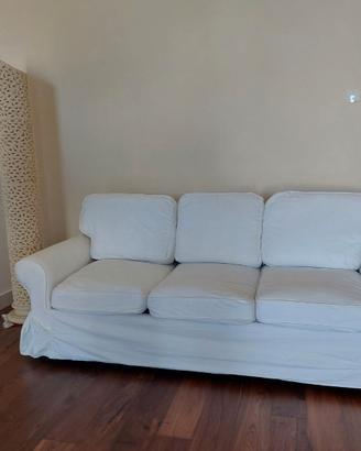 Divano letto tre posti sfoderabile